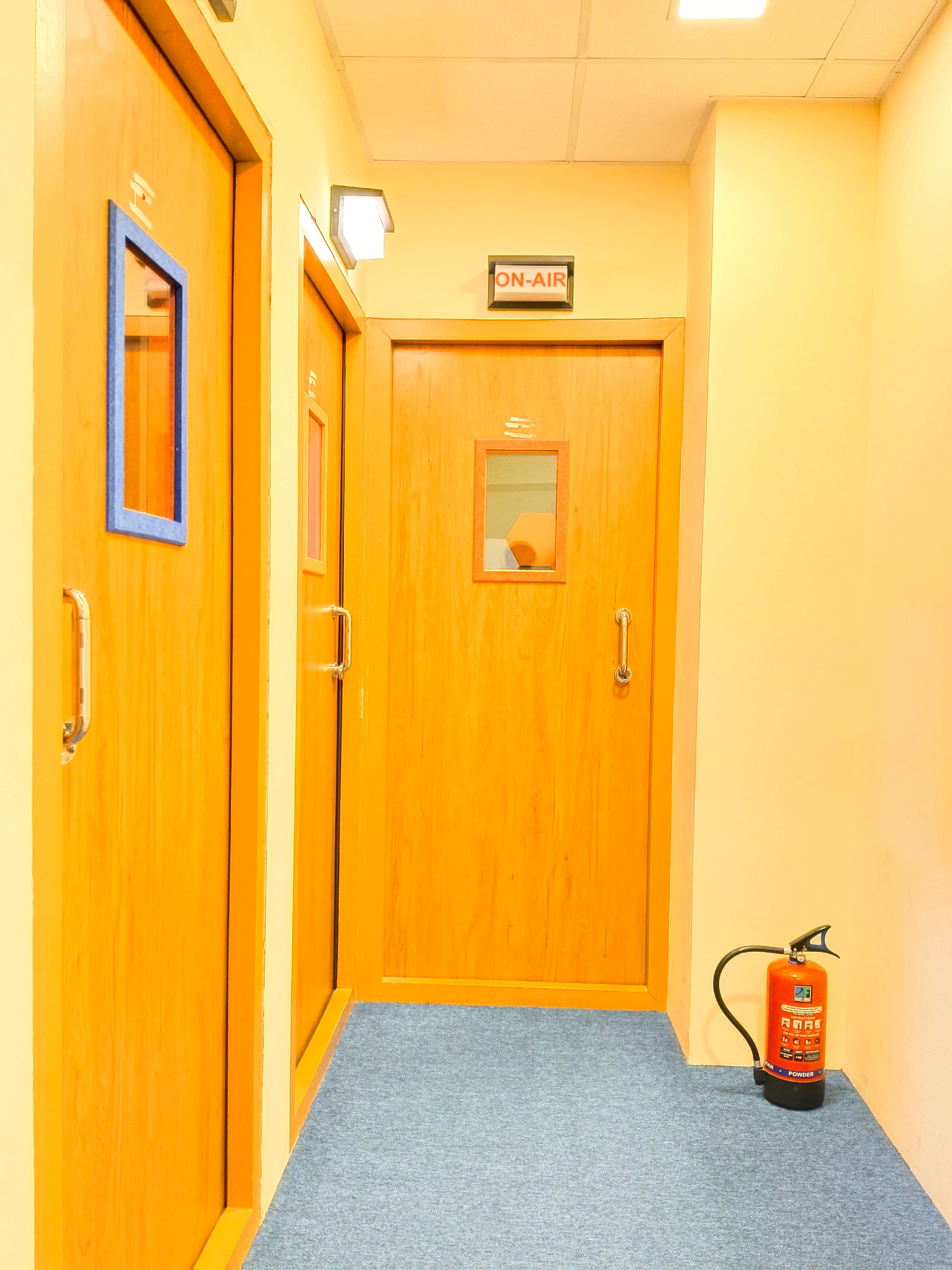 studio airlock room