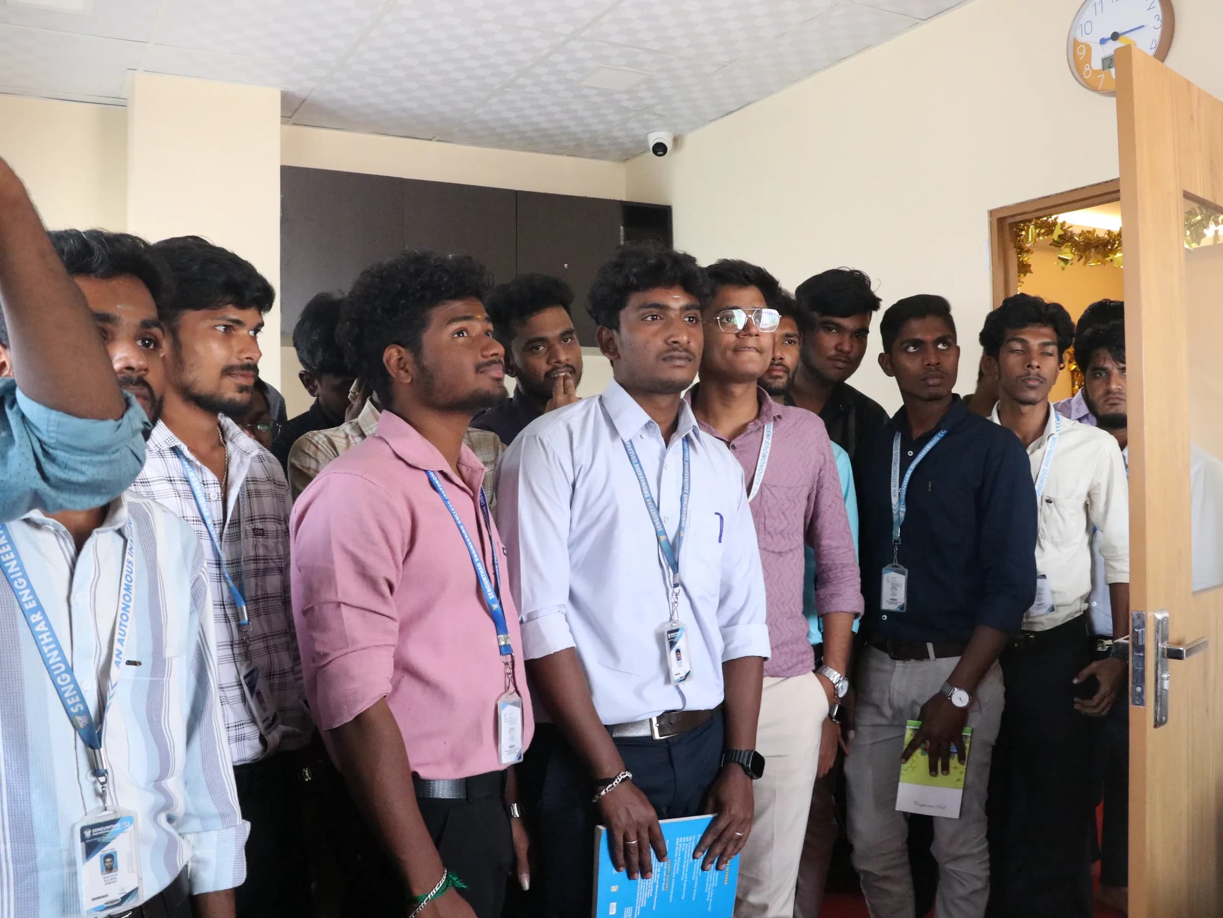Students from Sengunthar Engineering College Erode have visited AirMedia Broadcast