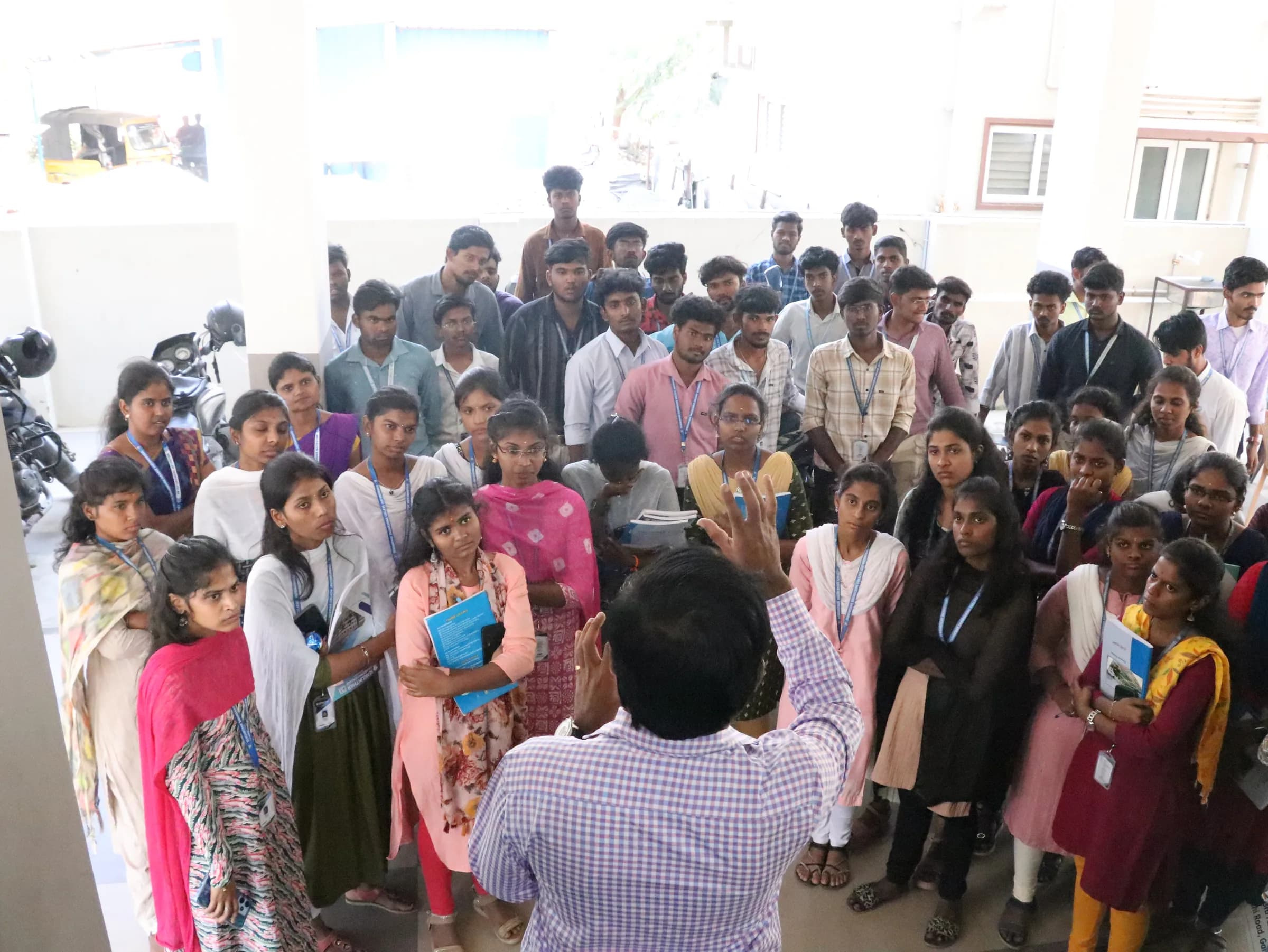 Students from Sengunthar Engineering College Erode have visited AirMedia Broadcast