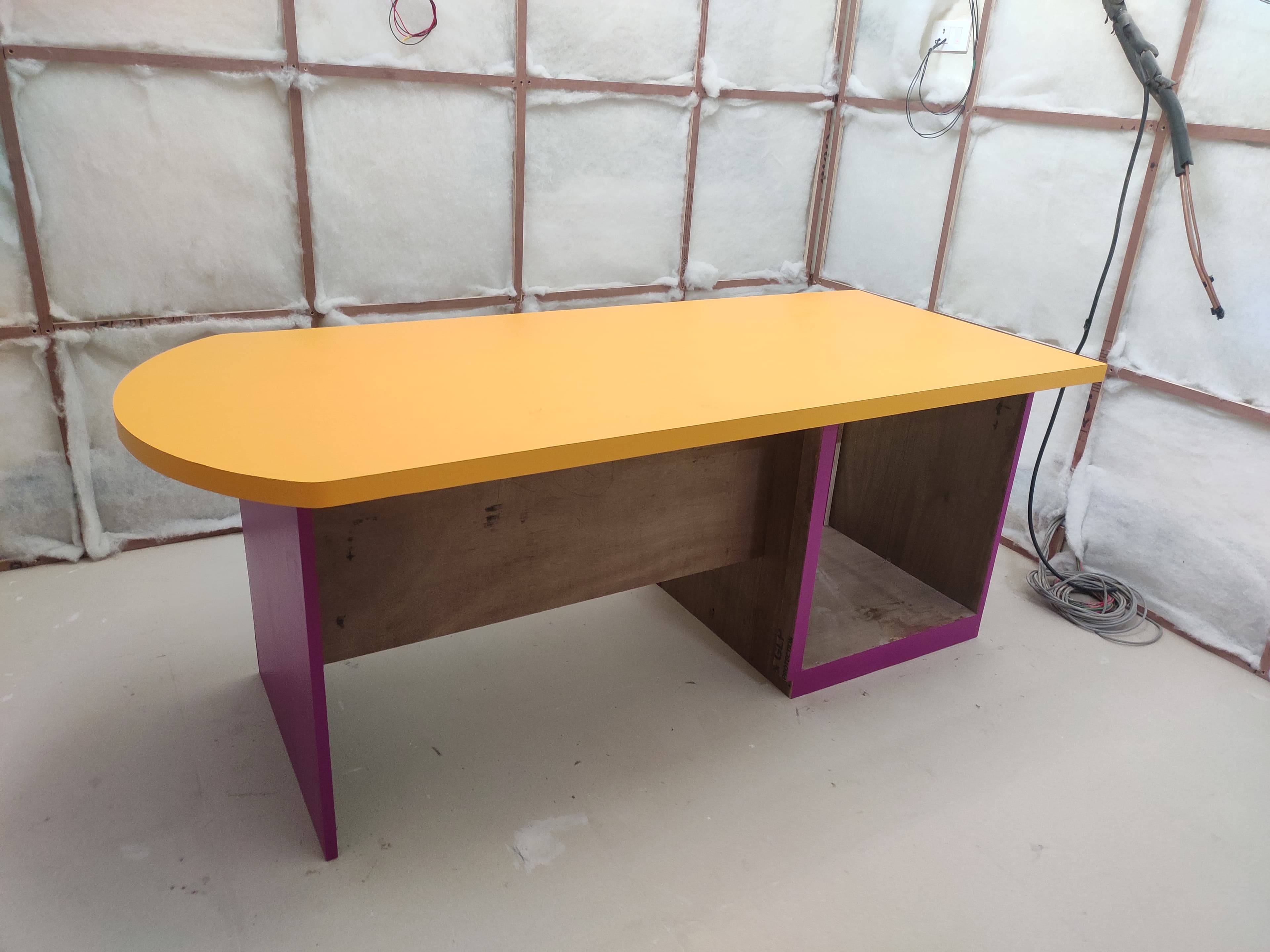 FM Studio table