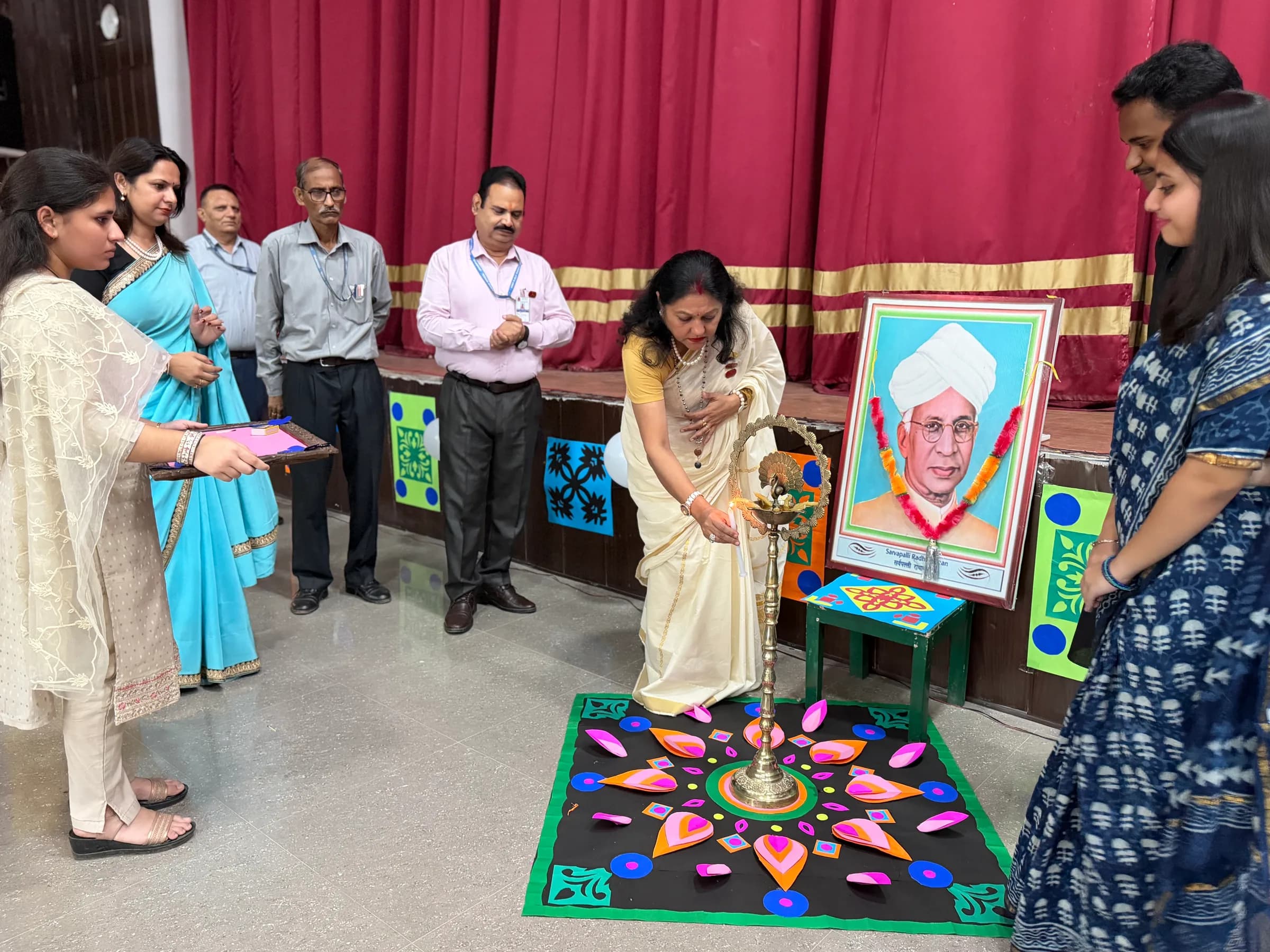 TEACHER’S DAY EXTRAVAGANZA AT APS UDHAMPUR: A CELEBRATORY TRIBUTE TO EDUCATORS-