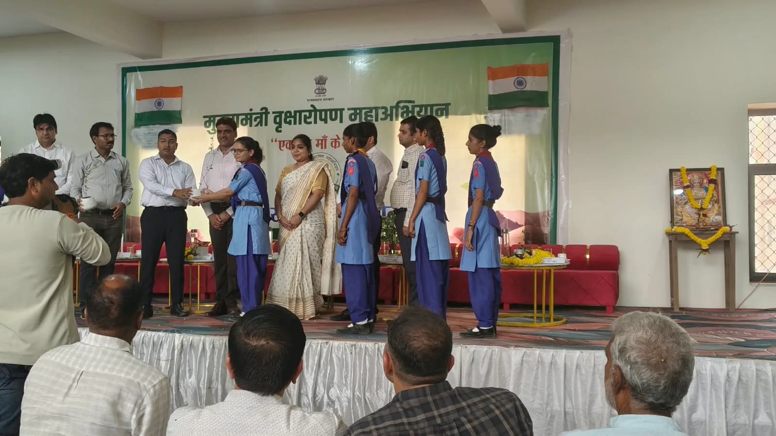 Community Radio 91.2 FM, Jhunjhunu – “Awaaz of Jhunjhunu” Van Mahotsav 2026 organized in Jhunjhunu.
