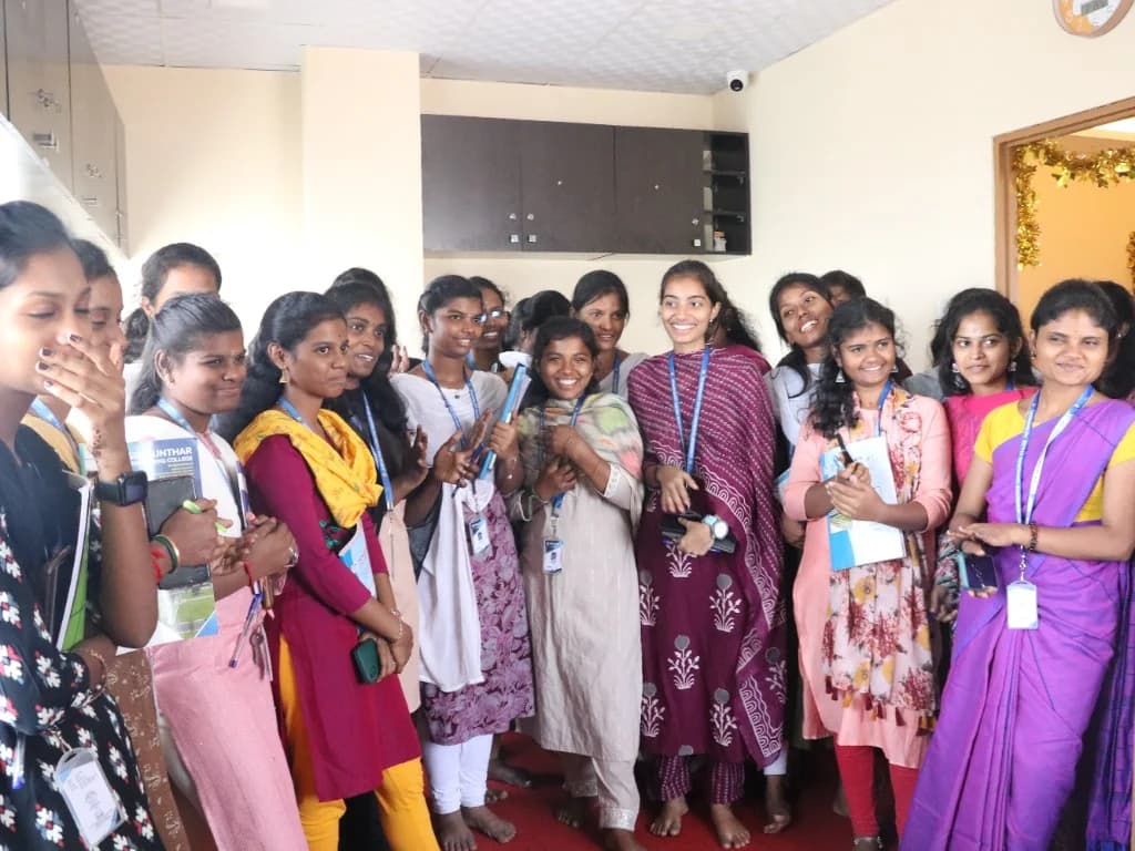 Sengunthar Engineering College students posing with AirMedia during a training visit
